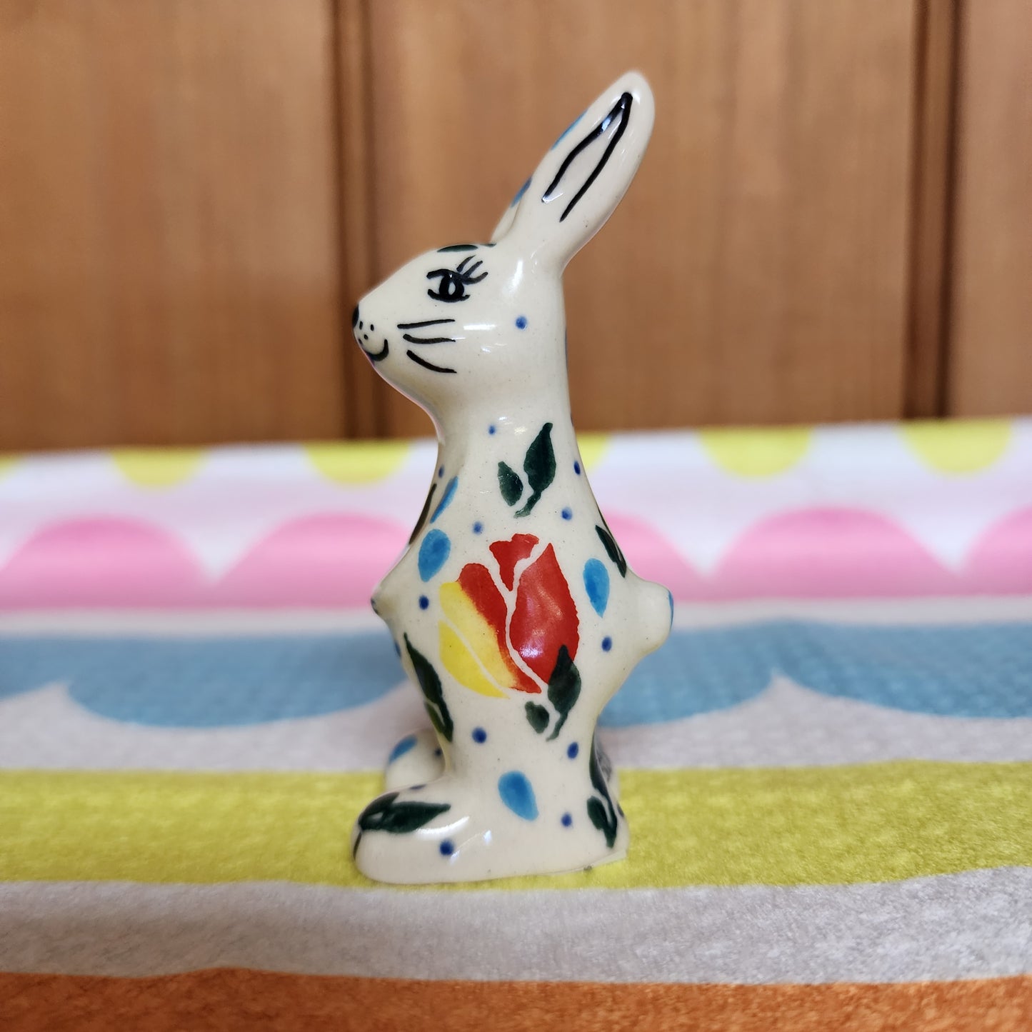 Rabbit figurine 7009 ~  (3") standing