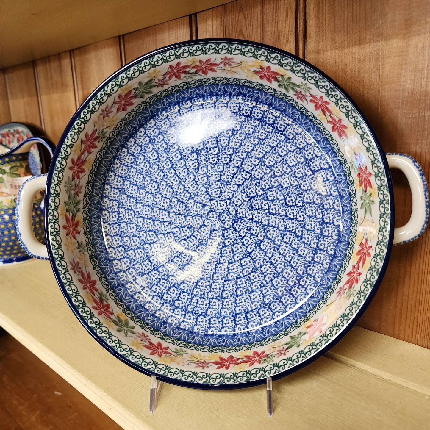 Baker   Round w/ Handles   10"   2533X ~ Maple Harvest