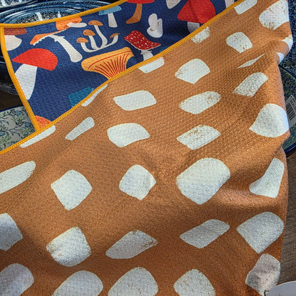 Towel /poly ~ Mushrooms / DST-26