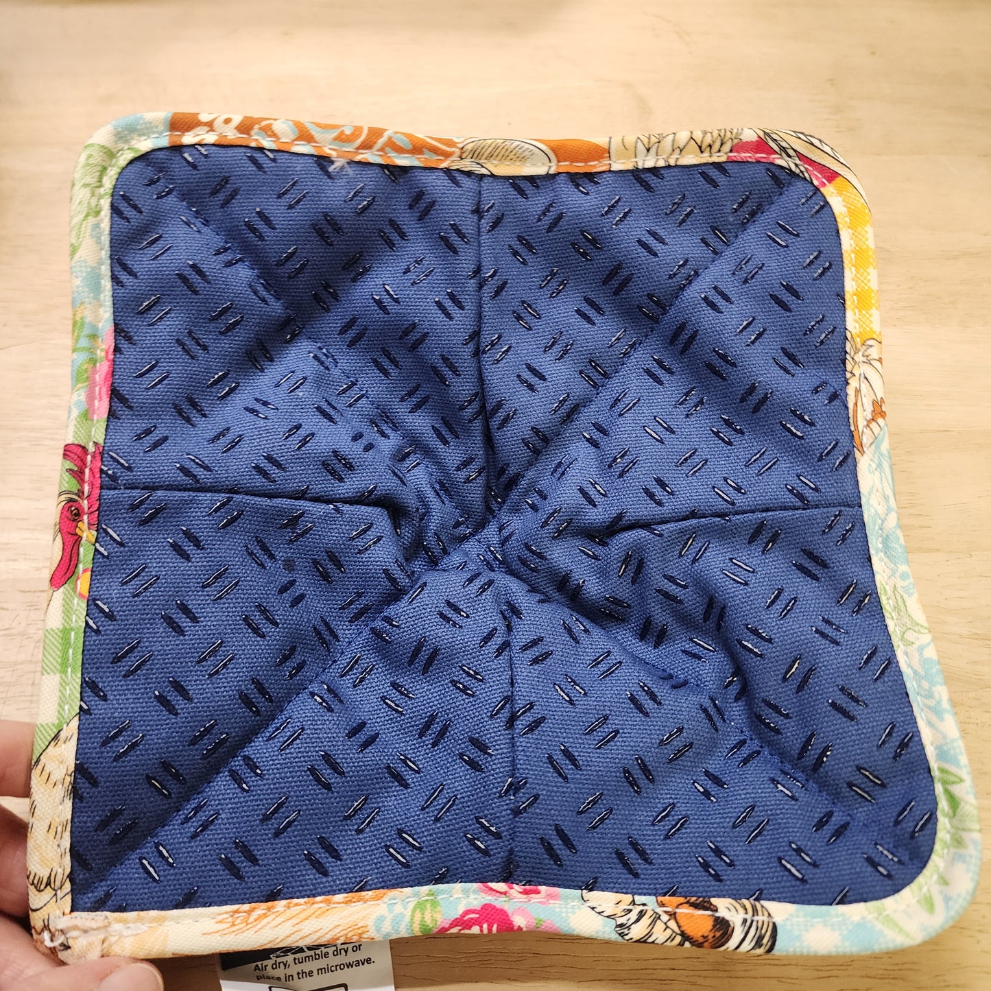 Cozy for BOWLS and small plates Vintage Chickens