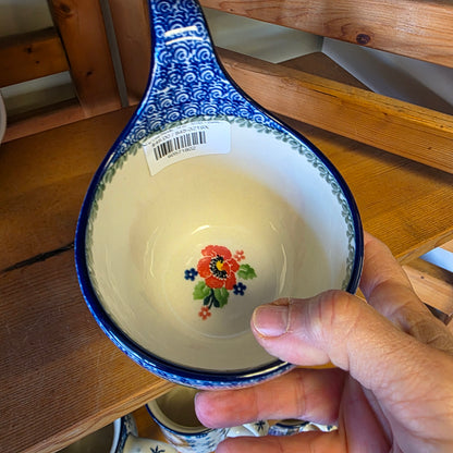 Bowl w/ Loop Handle   16 oz    3219X ~ Danish Garden