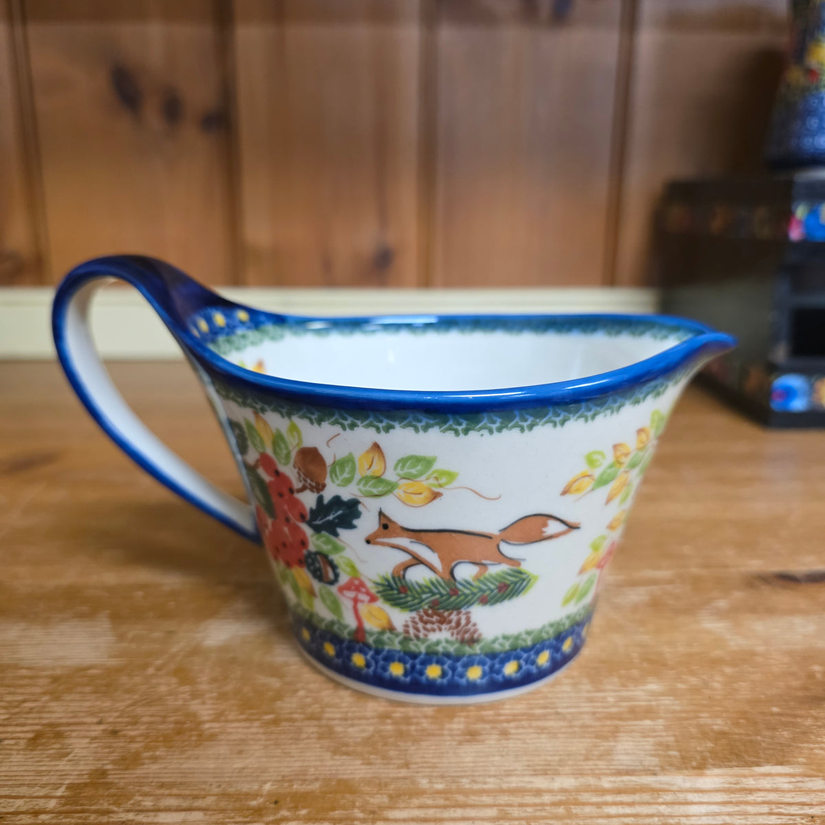 Gravy Dish ART 1 loop handle  fox 1049