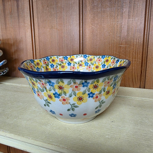Bowl   Wavy Edge   5.75" A54-2225X  Buttercup pf0526