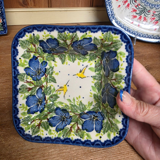 Bowl square 5.5" yellow bird 1166