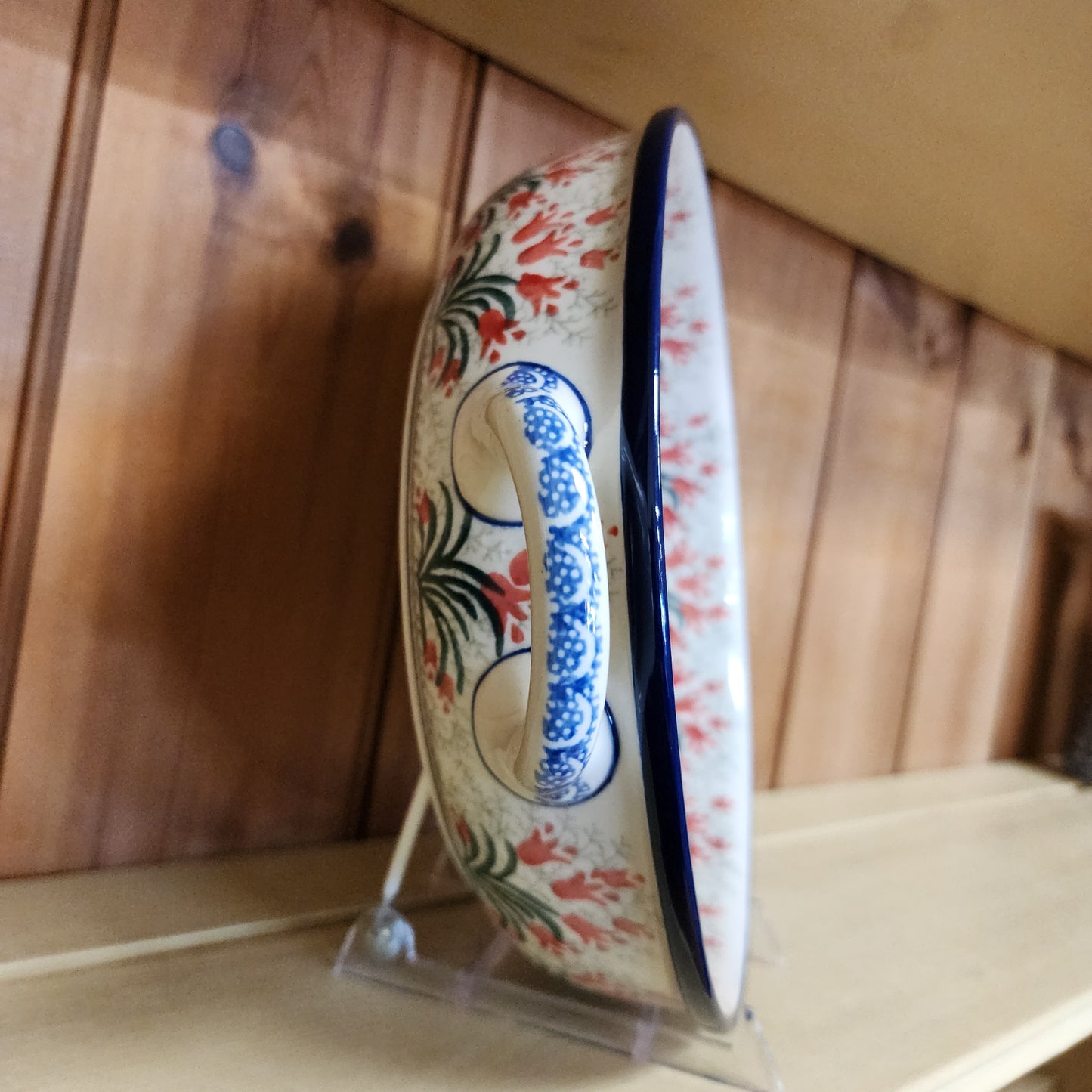 Baker   Round w/ Handles   10"   1437X ~ Crimson Bells