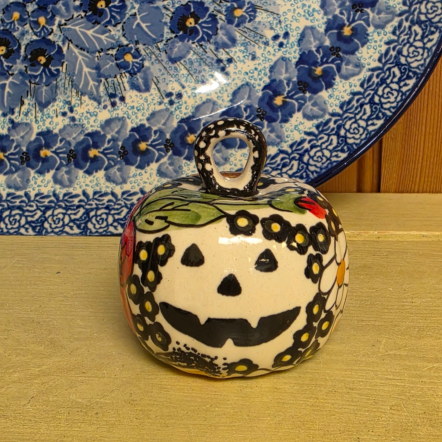 Pumpkin  mini IM04 red / Black (2") Ornament