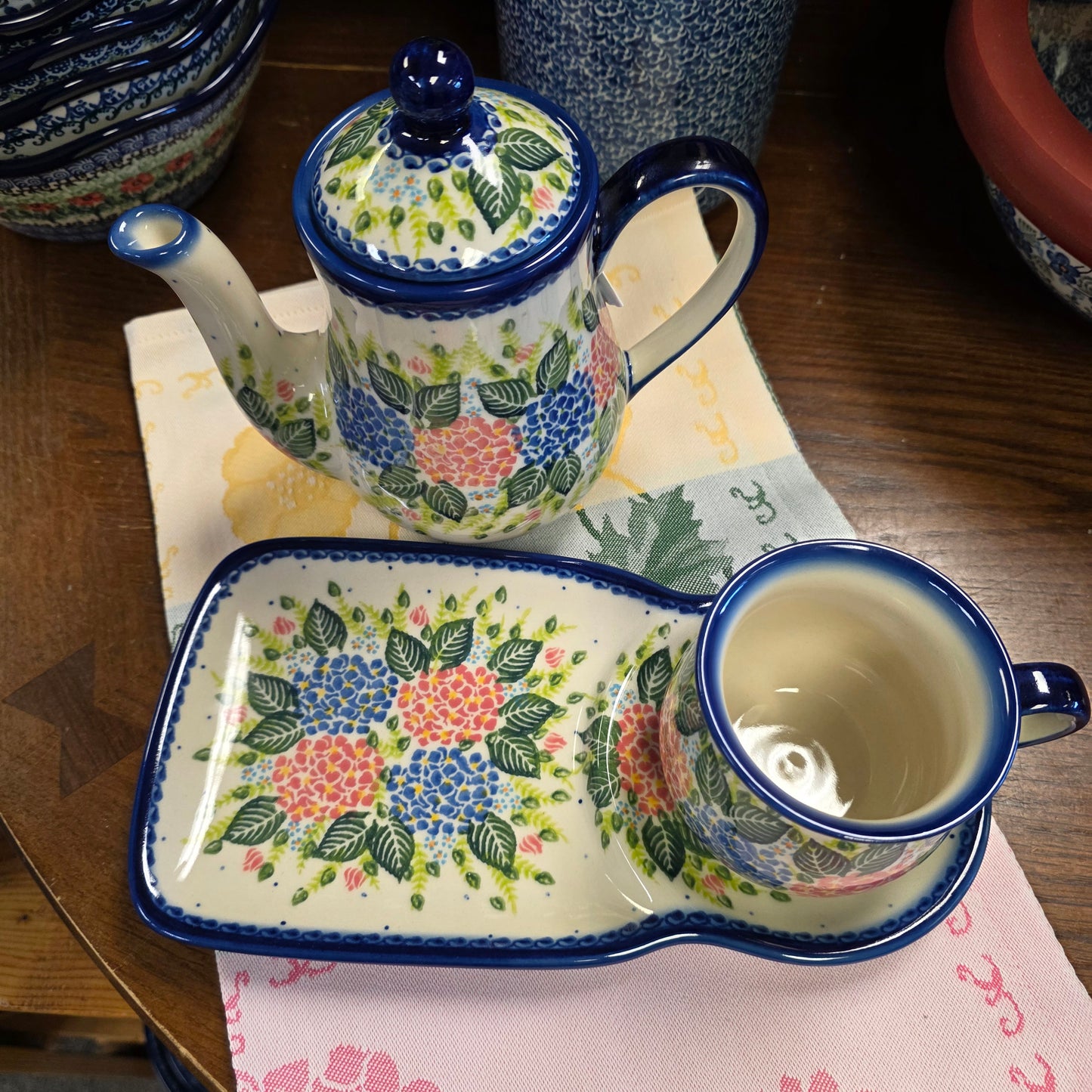 Bundle ~ Hydrangea Tea Set with FREE tea towel Bundle