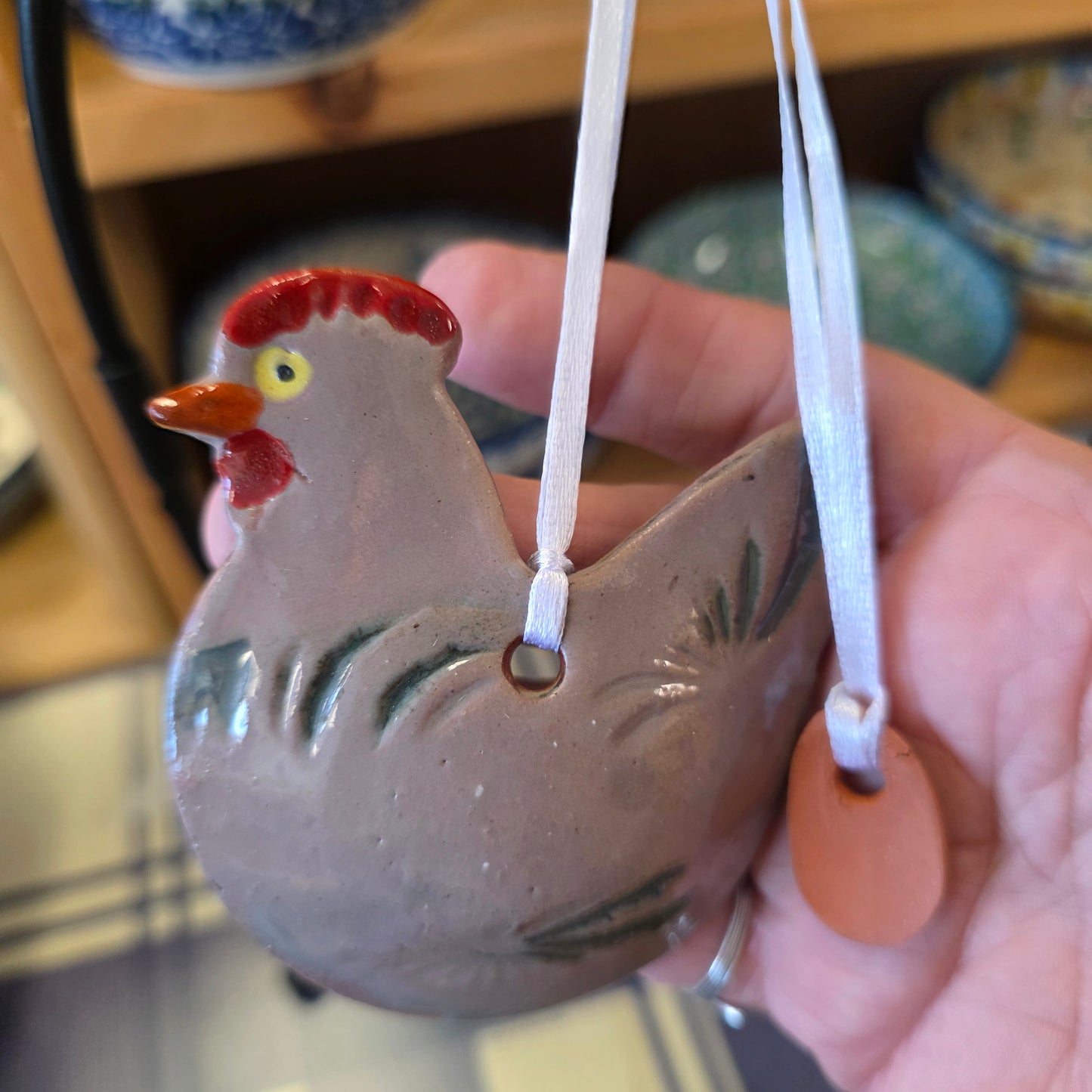 Ornament ~ (F) tan Chicken with Egg (3")   **NOT POLISH POTTERY**