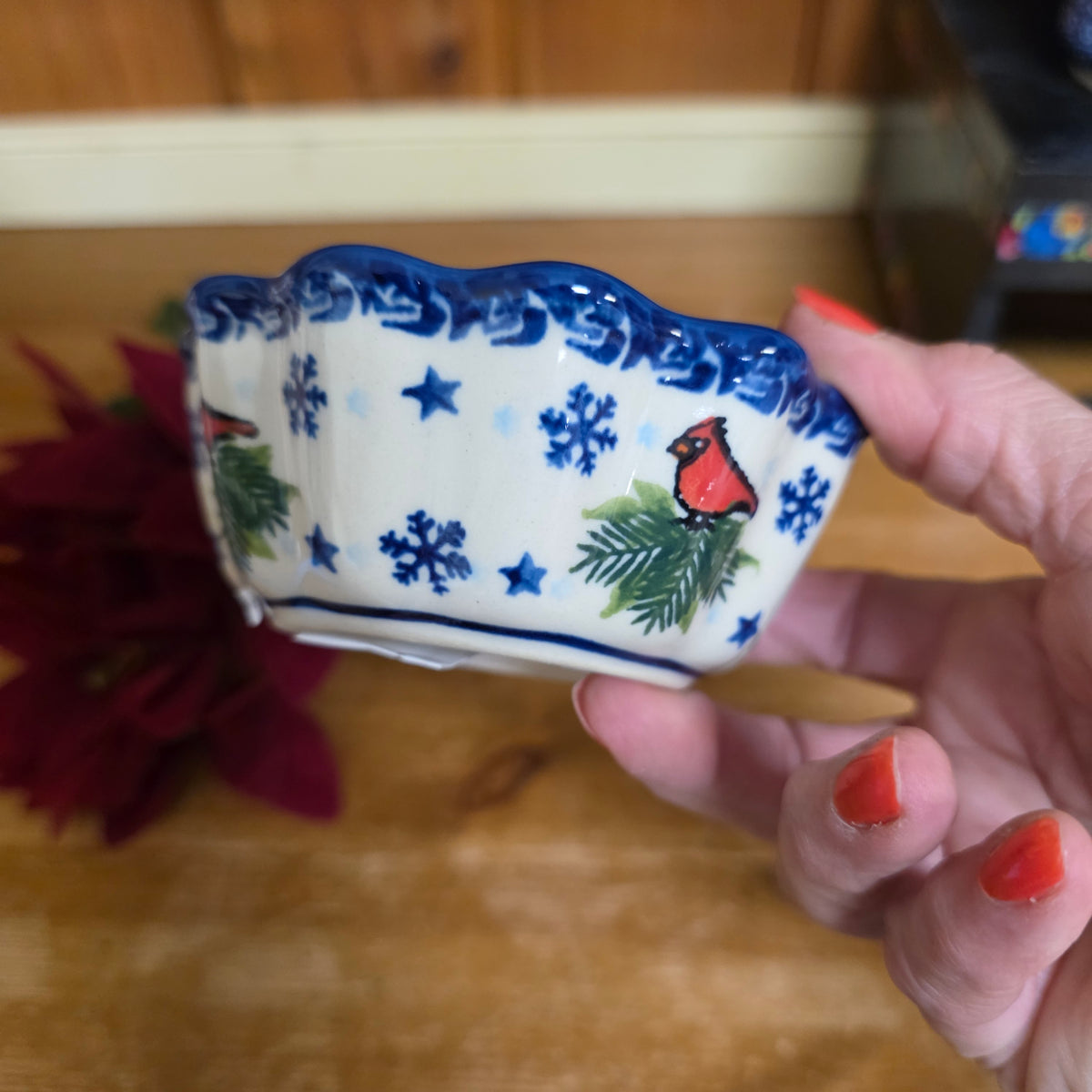 Bowl ~ Fluted Ramekin / 4" Cardinal Poinsettia 710