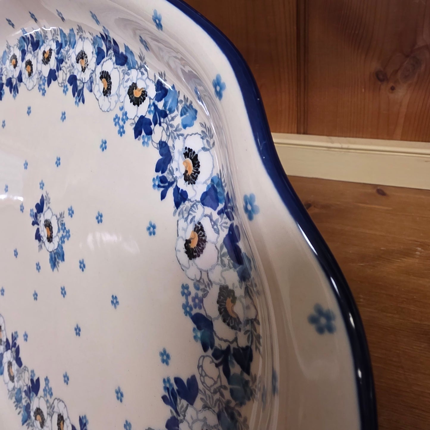 Platter   Oval   11.5" x 15.5"   2222X ~ Snow Poppy