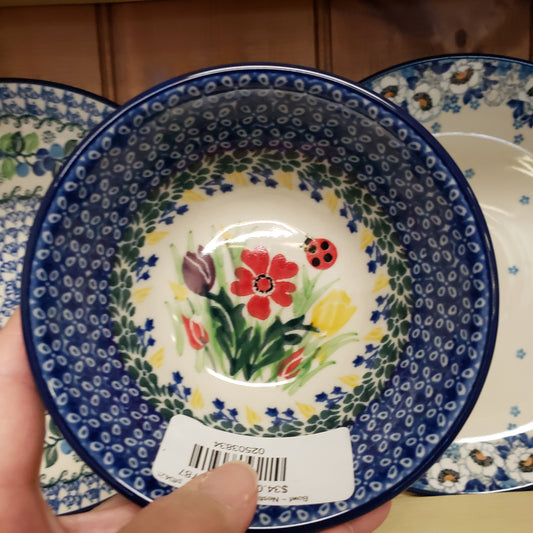 Bowl ~ Nesting 5"W 556-U3787 pf0425   1.5 cups