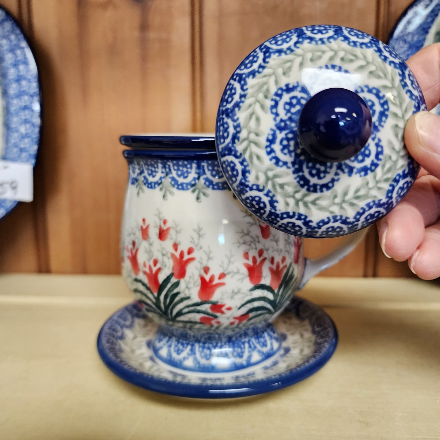 Mug w/Infuser and Saucer   12 oz.    1437X ~ Crimson Bells