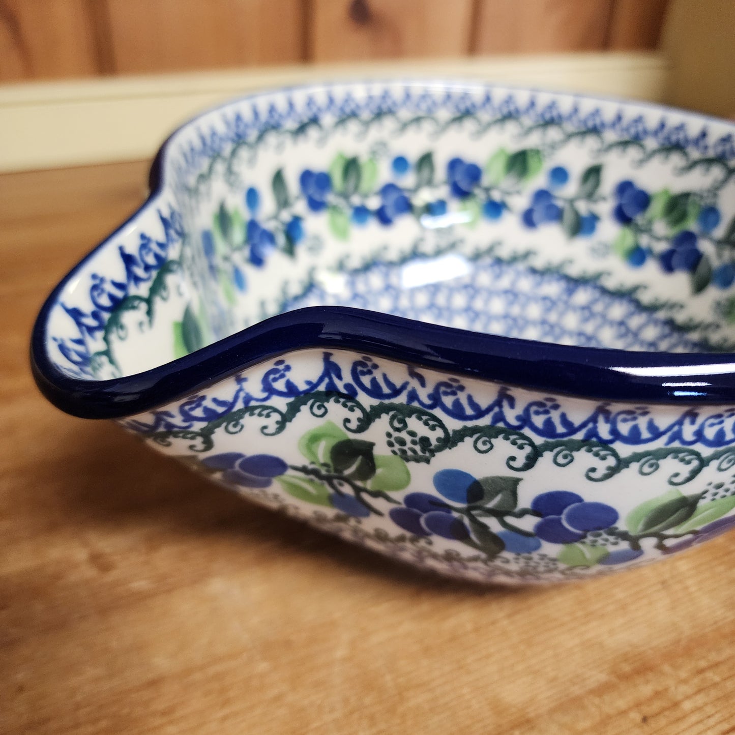 Batter Bowl ~ 36 oz 240-1416X Blue Berries