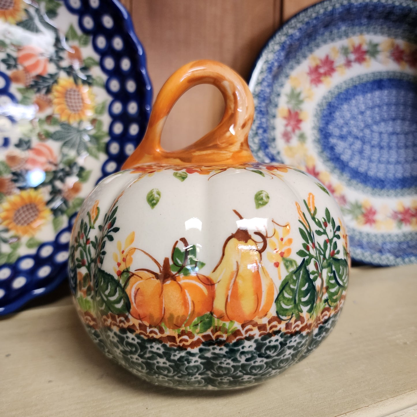 Pumpkin  5.5" orange top gourds and pumpkins