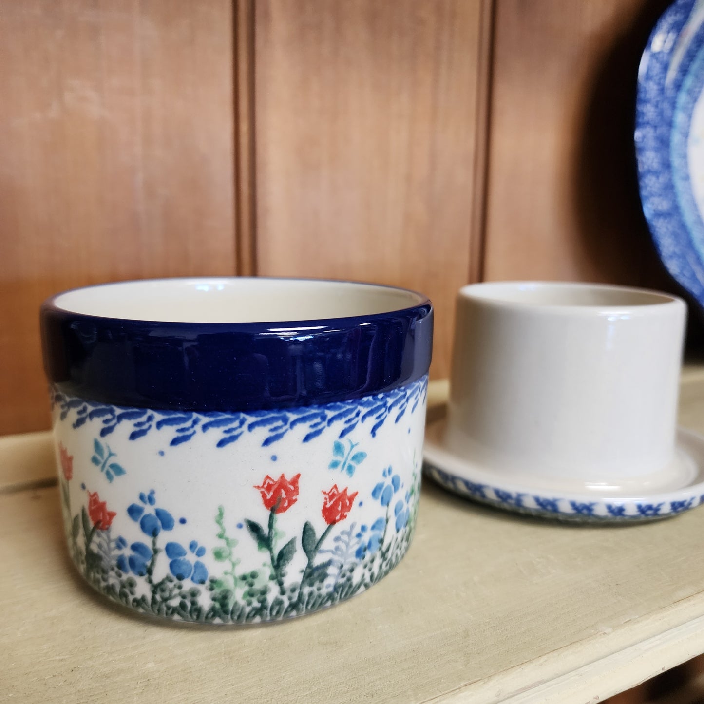 Butter Bell   3.75"W x 3"H    2903X ~ Tulip Horizon