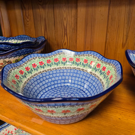 Bowl   Wavy Edge   Medium  10" 692-1916X  Maraschino pf0526