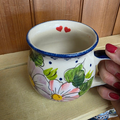 Mug 18 oz Butterfly hearts flowers 1066