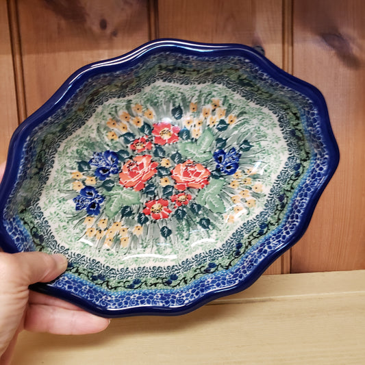 Bowl ~ Oval Fluted ~ 7.25" x 9.25" A28-U4400 pf0425