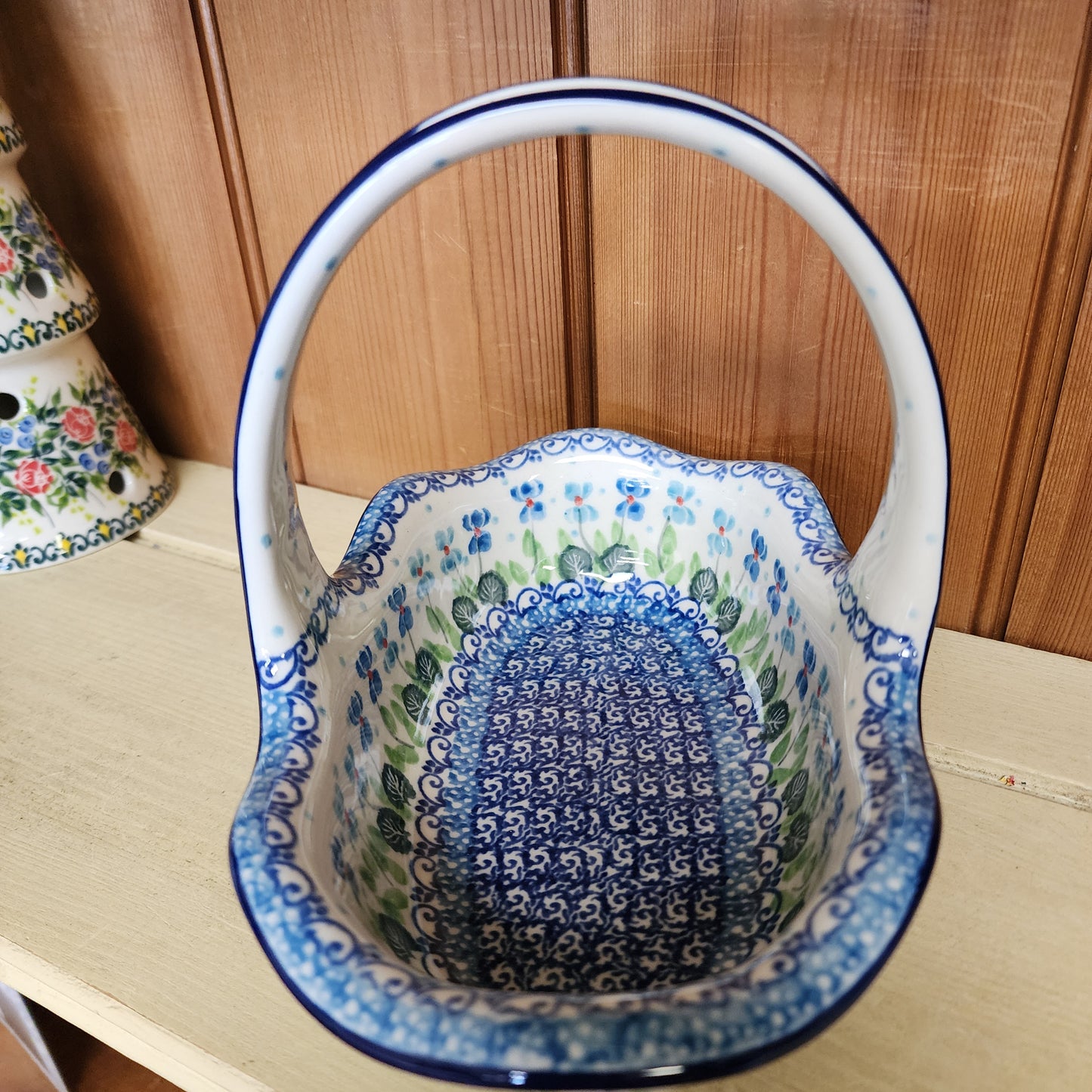 Basket with Handle     2668X ~ Dutch Iris