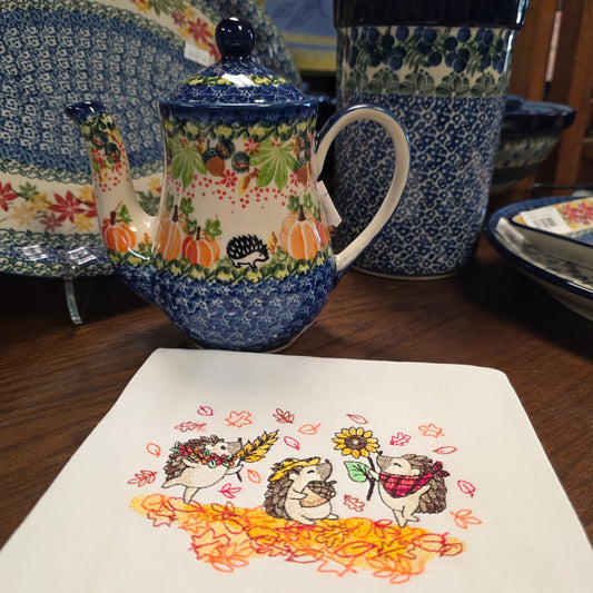 Teapot Hedgehog FREE Towel / 3 cups / 7" U 1103