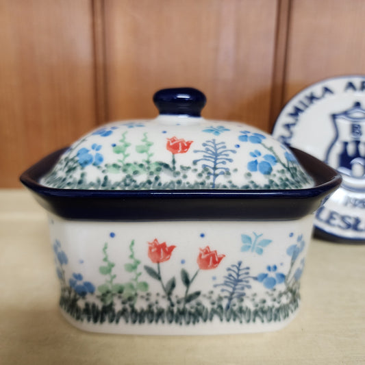 Box Covered Container   3.25"H x 3.5"W x 4.5"L  385-2903X  Tulip Horizon pf0526