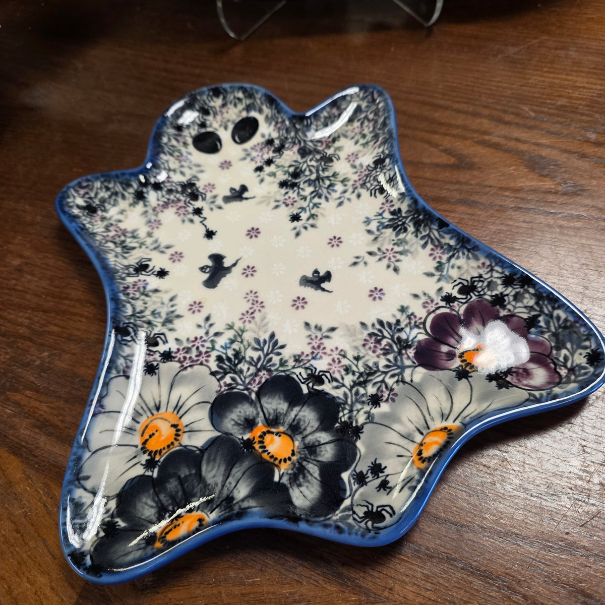 Ghost Platter ART1 (11"x9")