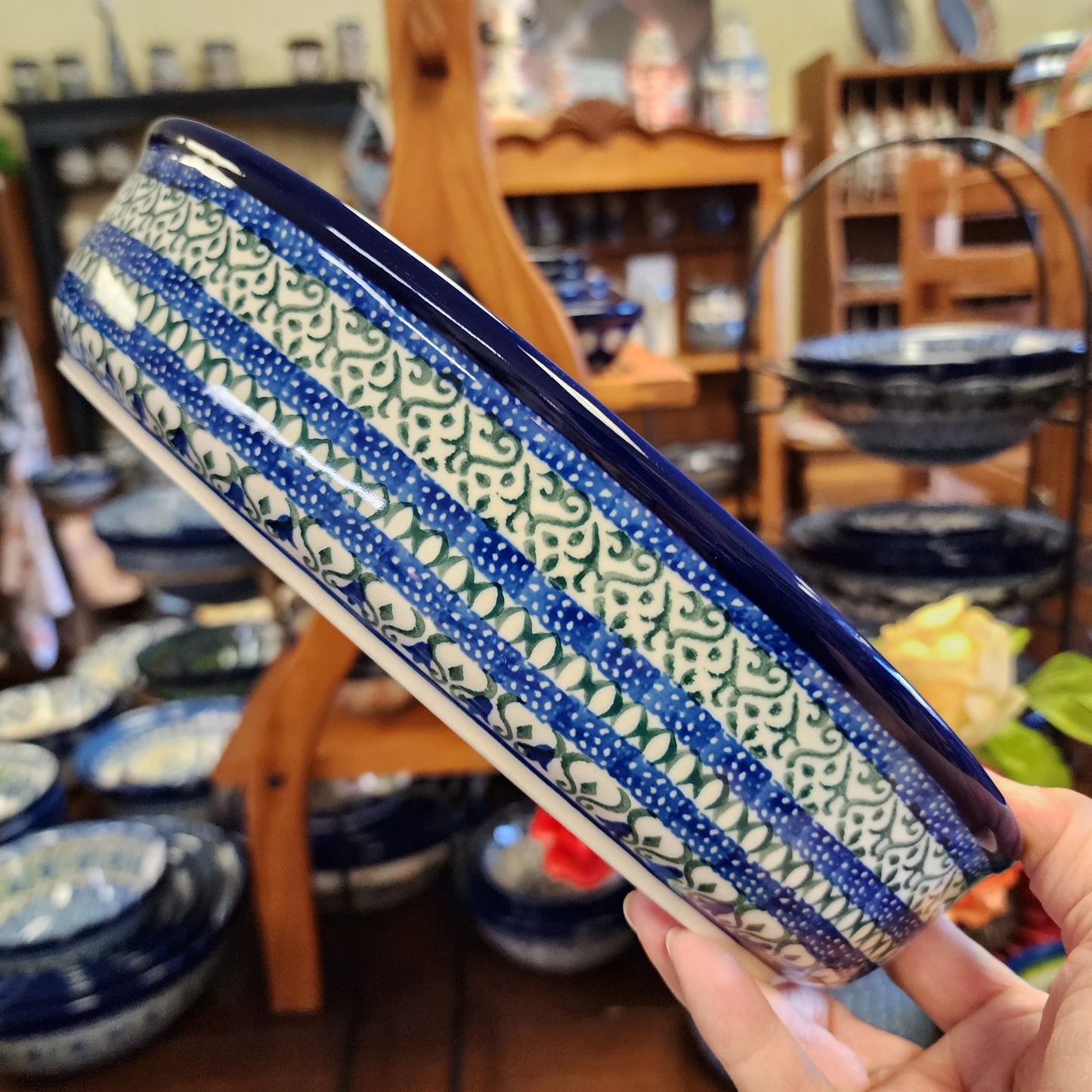 Baker Oval   10.5"    0585X  ~ Tulip Trellis