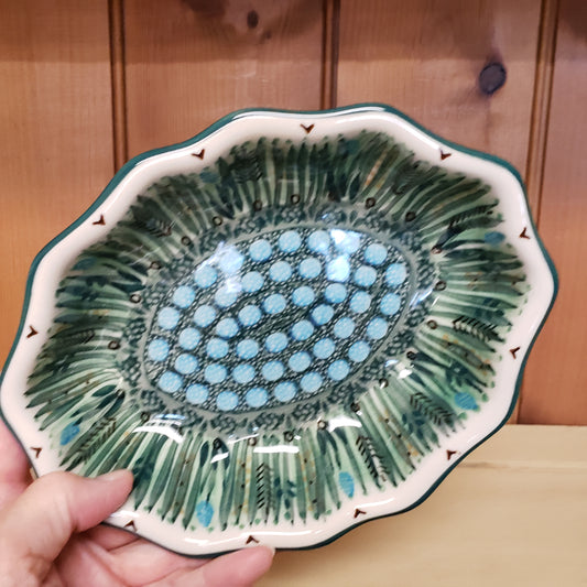 Bowl ~ Oval Fluted ~ 6" x 7.5" A27-U0803 pf0425