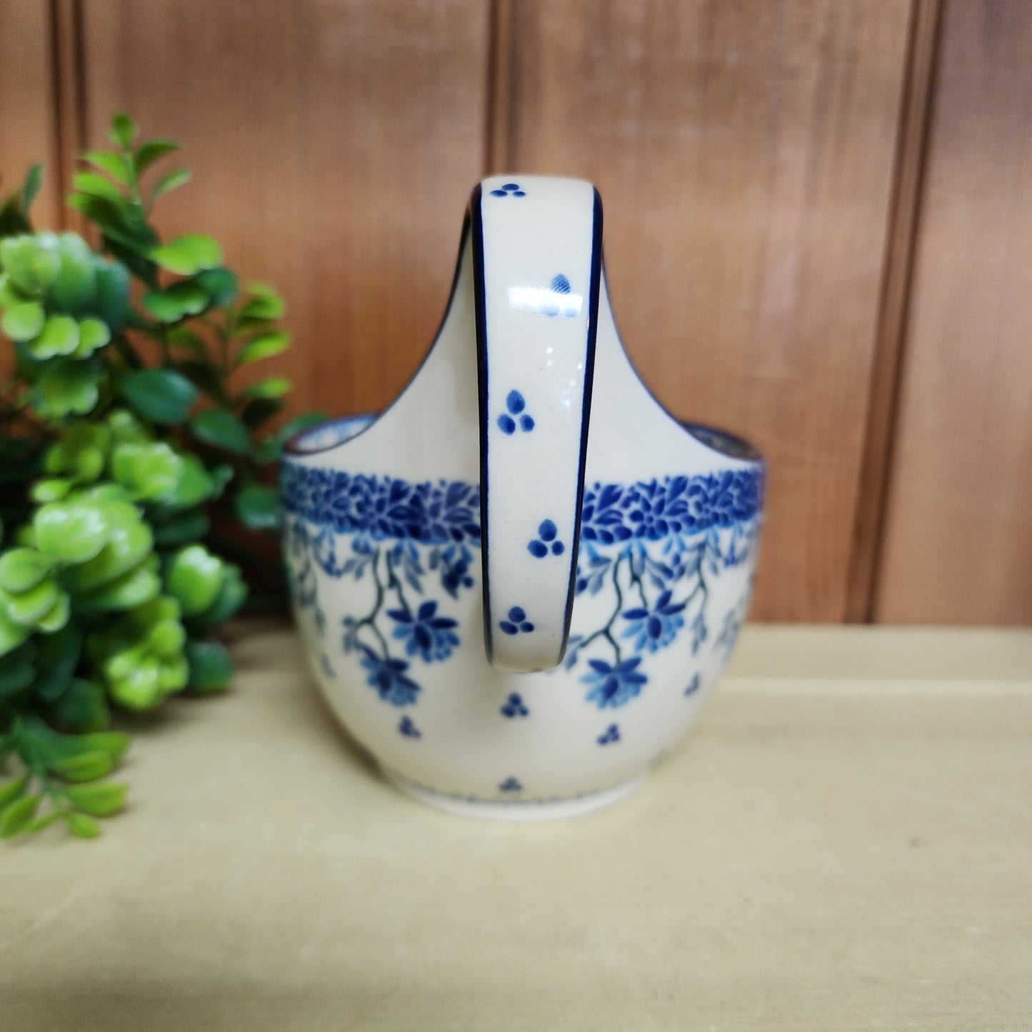 Bowl w/ Loop Handle   16 oz  845-2524X  Clover Fields pf0526