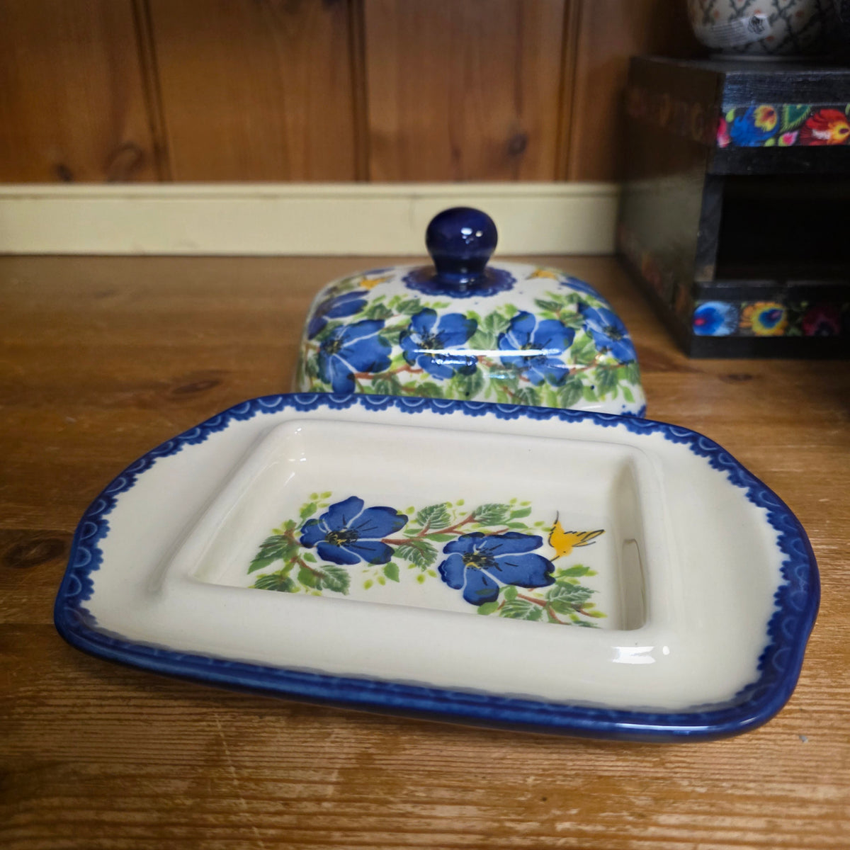 Butter Dish Deep / #1  ART2  1166 yellow bird