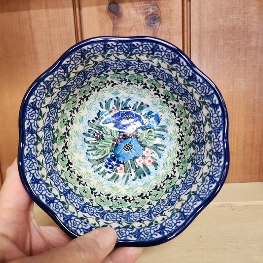 Bowl ~ Wavy Edge ~ 5.75" U4572 ~ U4 ~ M. Starzyk