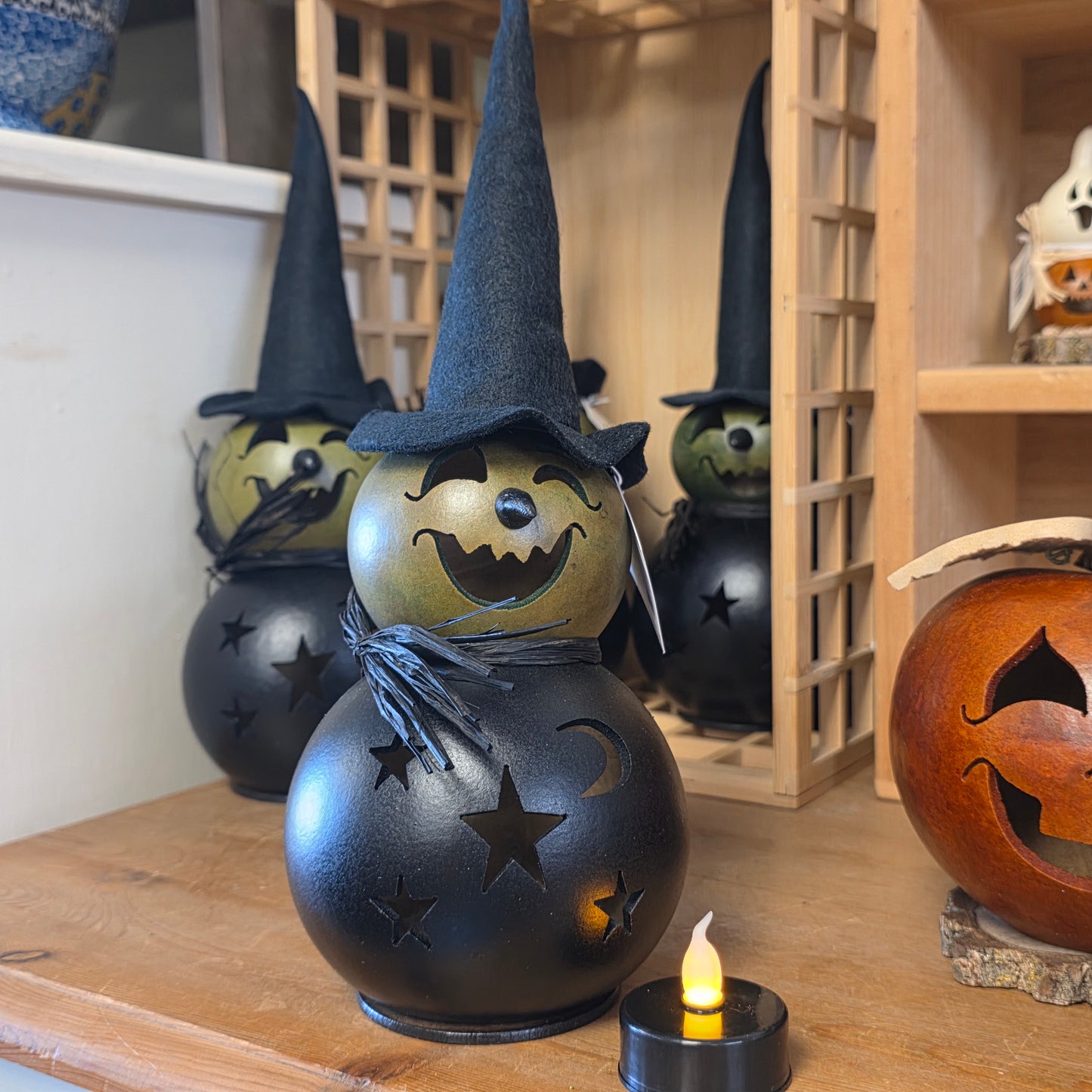 Gourd Fiona Witch 11" Lumiinary with battery tealight