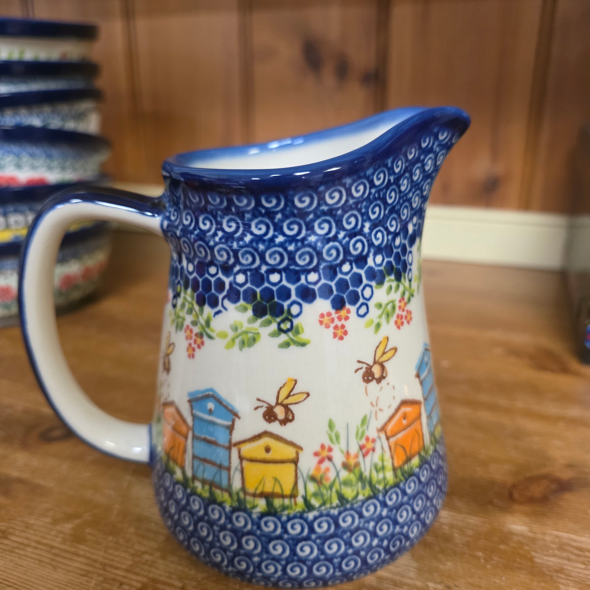 Pitcher 3 cup 5.5"h  ~ #1 ART1 Bee Hive 1042
