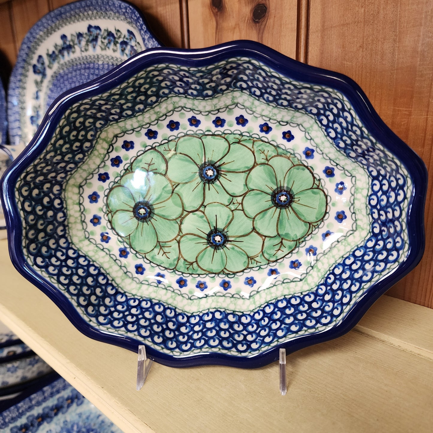 Bowl   Oval Fluted   7.25" x 9.25"   U408A ~ U4