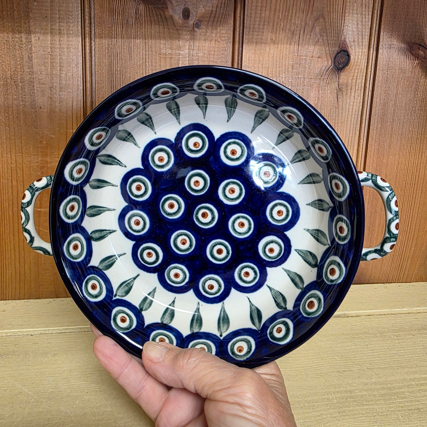 C40 ~ Round Baker w/handles - 6-3/4"    C40-0054X  Peacock pf0526