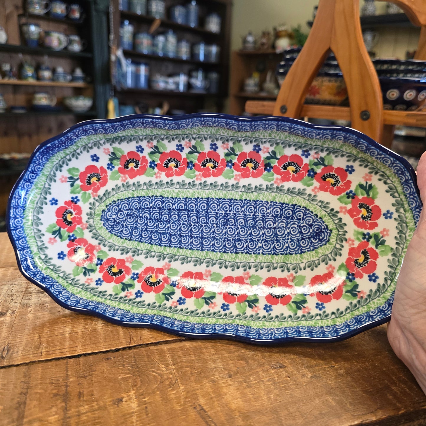 Tray   Scalloped Oval   6.25" x 12.5"   3219X ~ Danish Garden