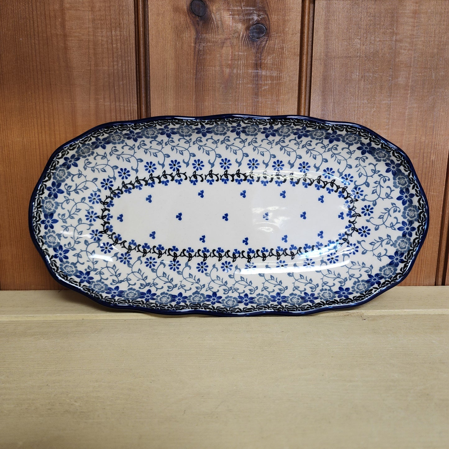 Tray   Scalloped Oval   6.25" x 12.5" A42-2158X  Silver Lace pf0526