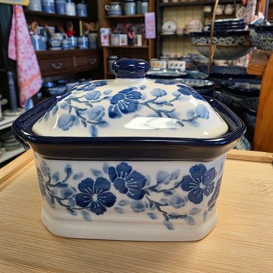 Box Covered Container   3.25"H x 3.5"W x 4.5"L  385-3428X  Timeless Blue pf0526