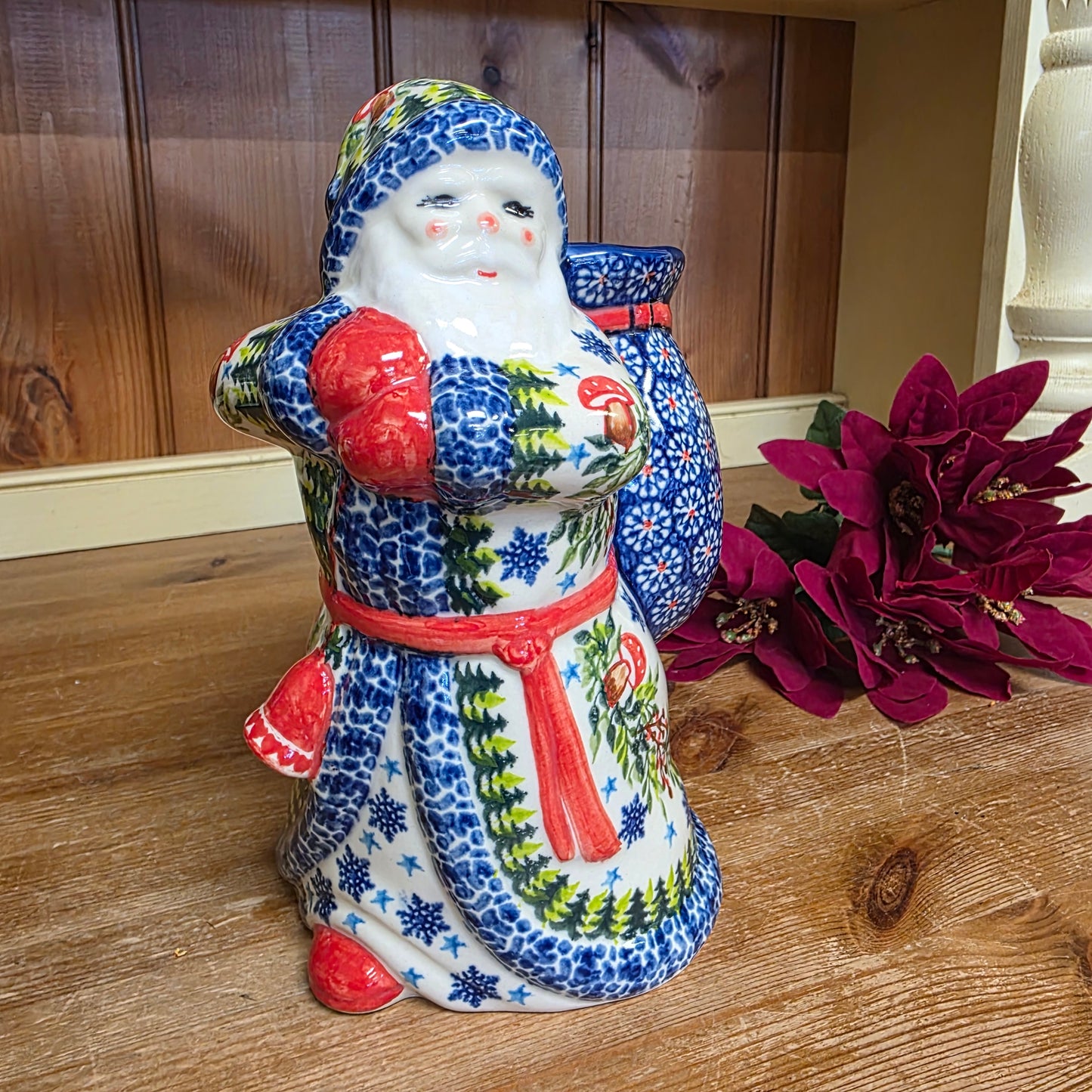 Santa w/ Bag mushroom snowflakel 8"