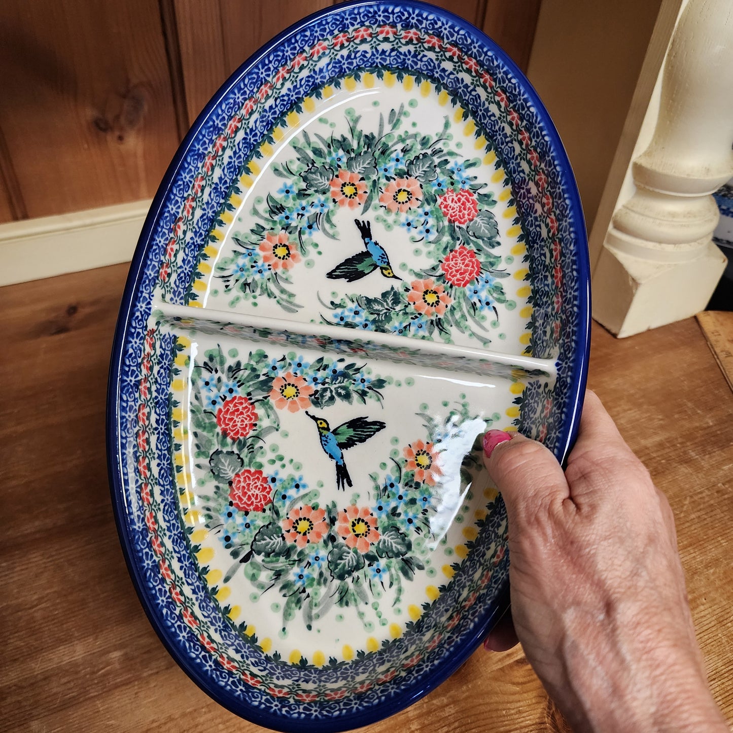 Dish ~ Divided ~ Oval large164-U3357 ~ T. Liana Hummingbird