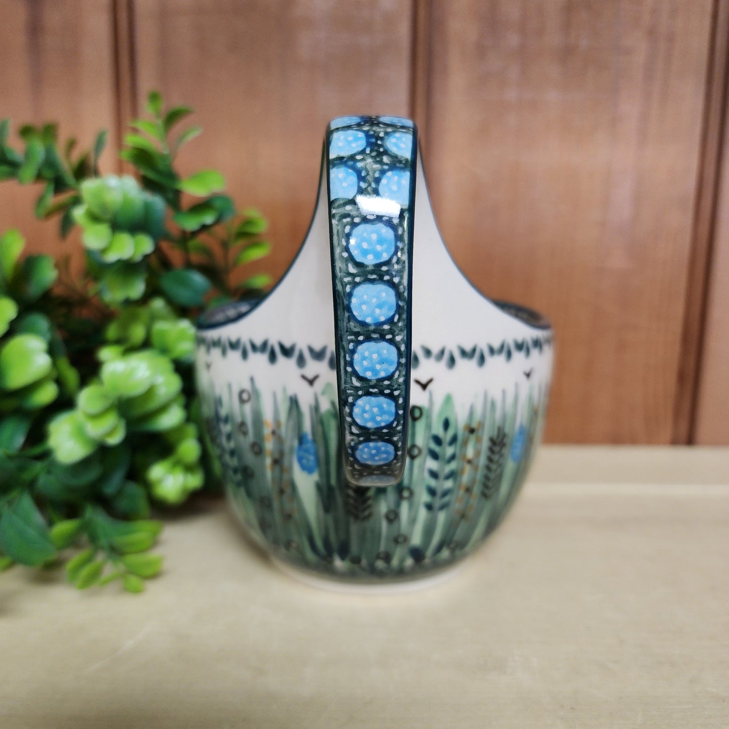 Bowl w/ Loop Handle   16 oz  845-U0803  U4 pf0526