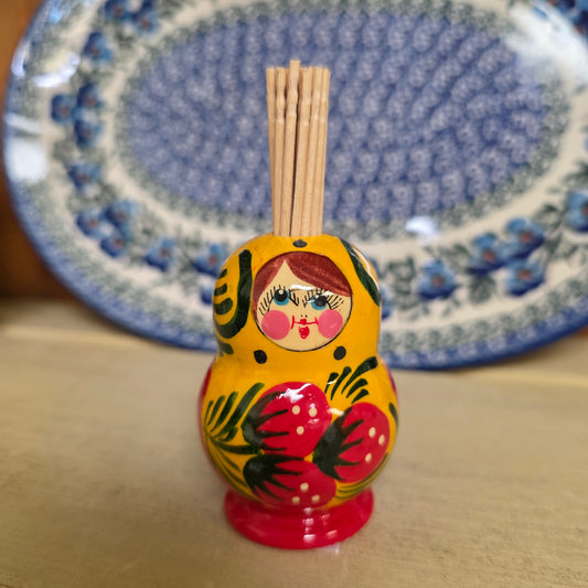 Wooden (E~Yellow) toothpick holder