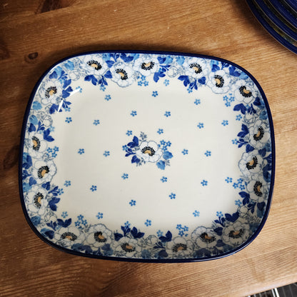 Baker   7.5" x 8.75" small serving dish    2222X ~ Snow Poppy