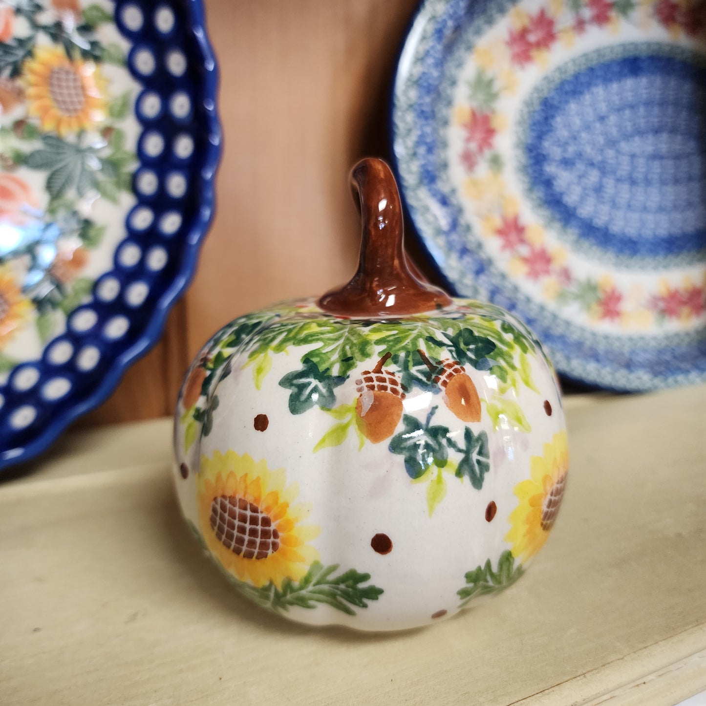 Pumpkin 4" sunflower acorn