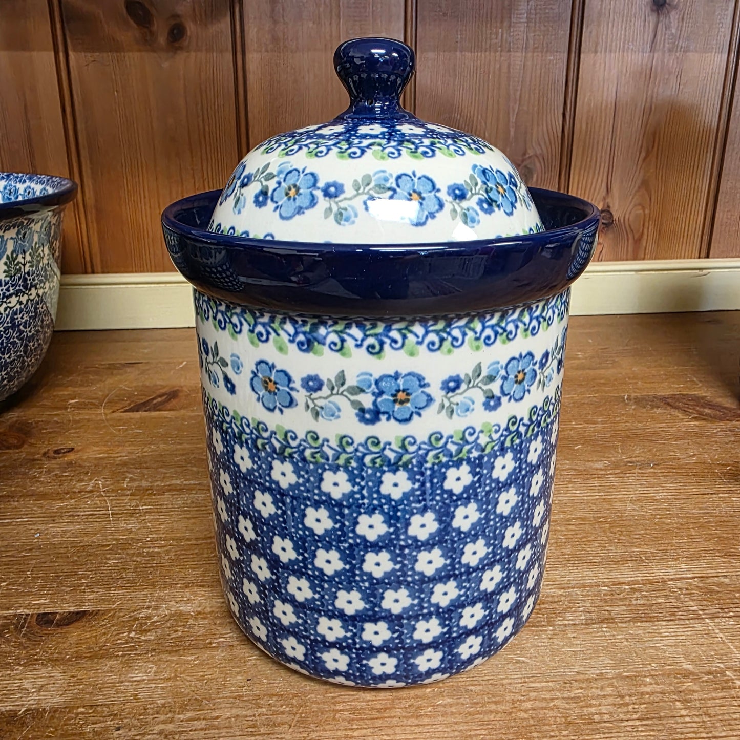 Jar / Canister 8.25" 492-2251 Calico / 43 oz