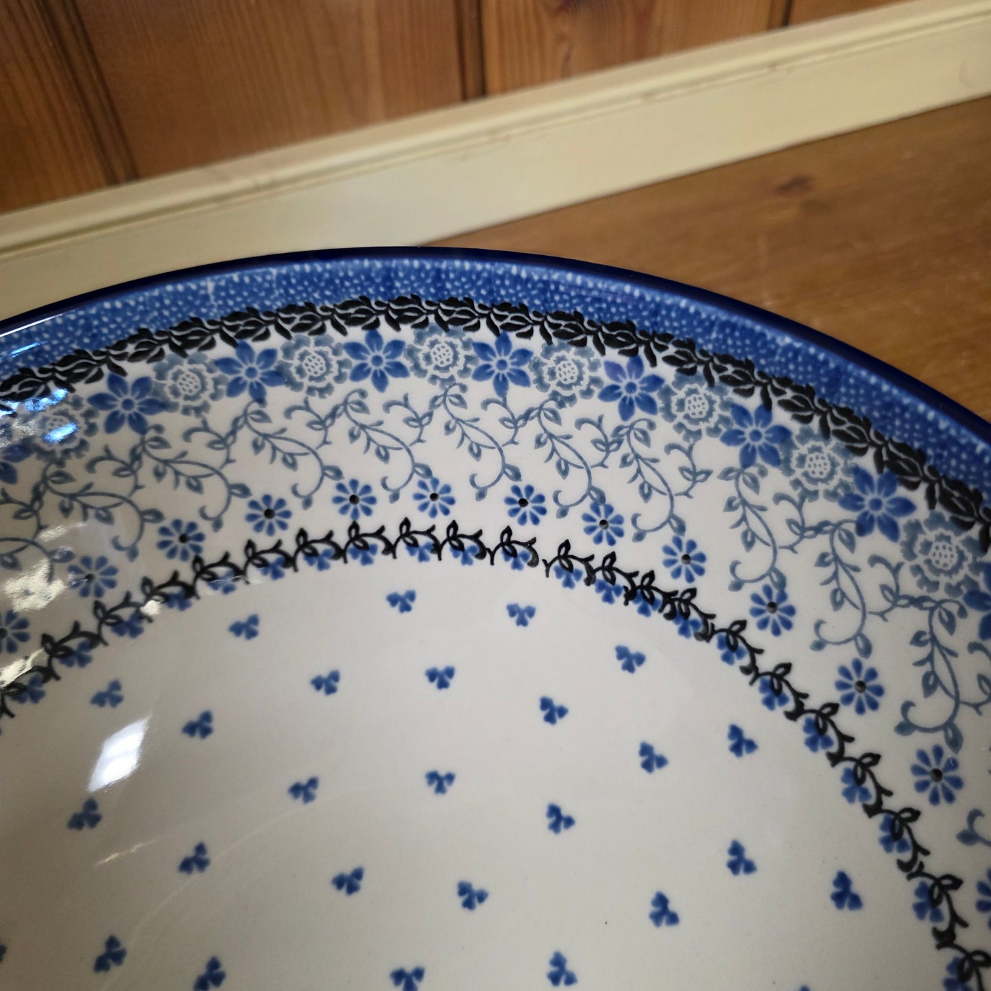 Bowl   Nesting   10.75" W   2158X ~ Silver Lace