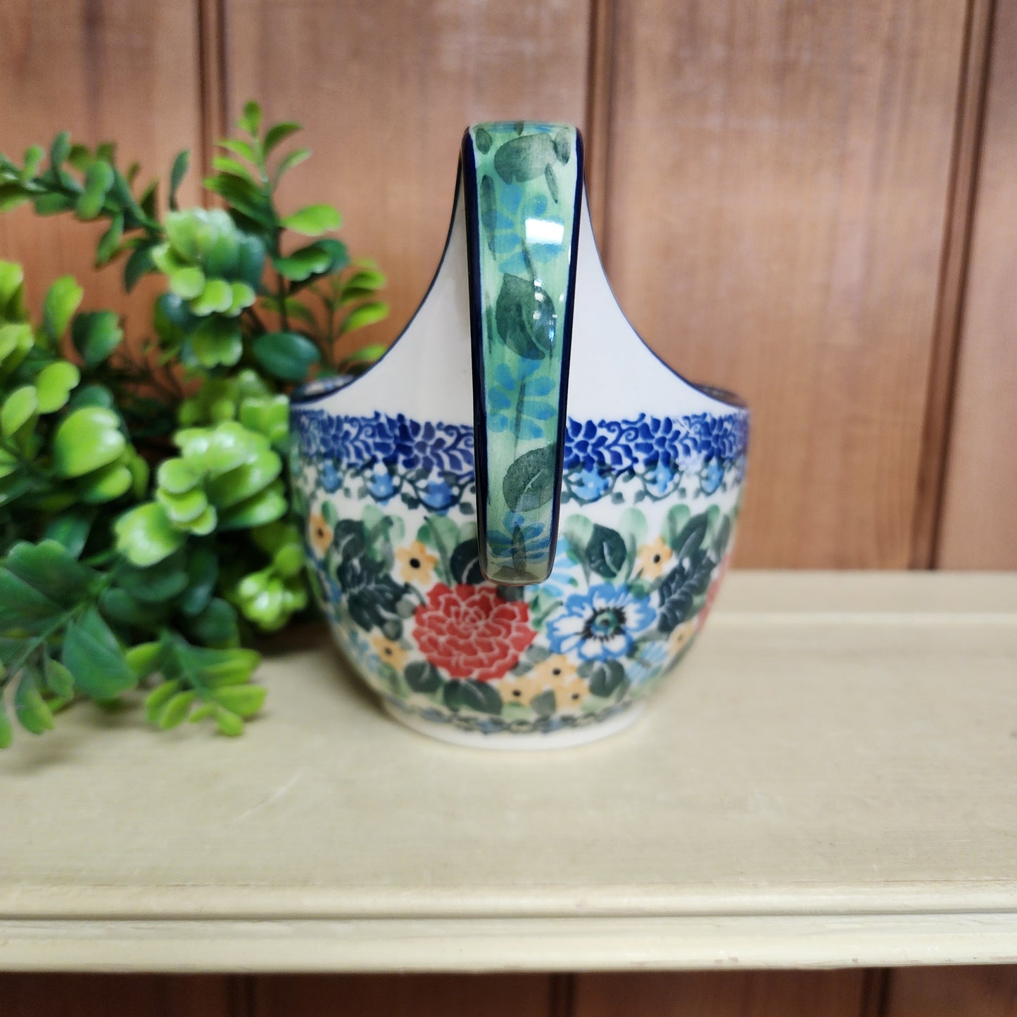Bowl w/ Loop Handle   16 oz  845-U3271  U4 pf0526