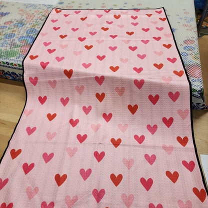 Towel /poly ~ Hearts / Black & White 950
