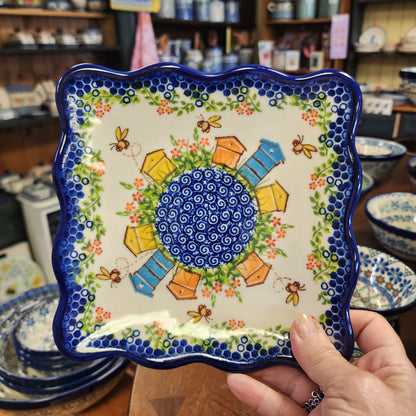 Plate Ruffle 7" Bee Hive 1042