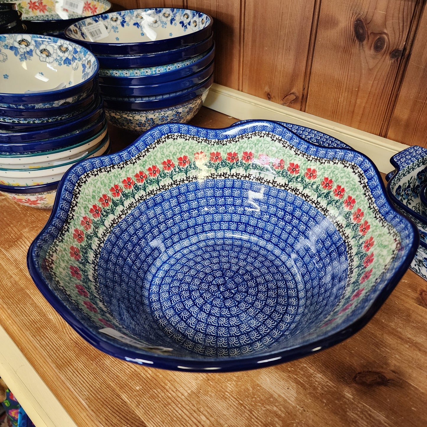 Bowl   Wavy Edge   Large  12" 693-1916X  Maraschino pf0526